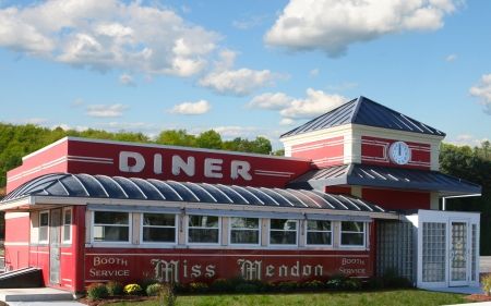 diner-picture-daytime.jpg